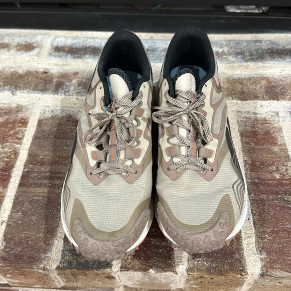 Men’s Reebok Runners - Picture 2 of 6